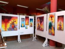 Kiállítás a Wigner Középiskola könyvtárában