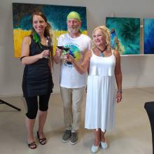 A kiállítók - koccintás Kele Jucival és Szűcs Ritával